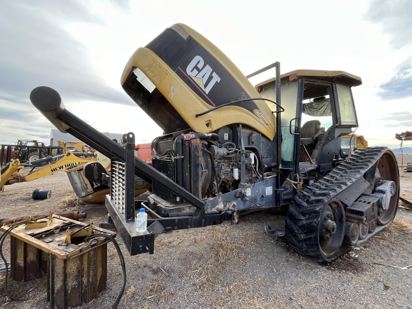 ./imagenes/INVOICE/2019/16243/TRACTOR CHALLENGER 55 (13).JPG